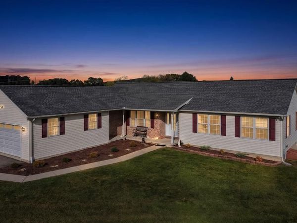 19 SWISSDALE ROAD, BERNVILLE, PA 19506
