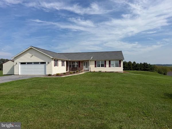 19 SWISSDALE ROAD, BERNVILLE, PA 19506