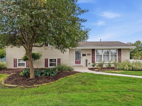 8504 Forest Avenue , Munster, IN 46321