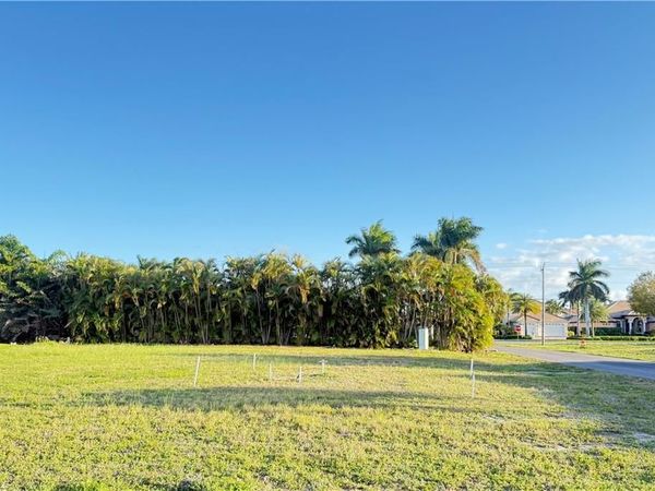1928 SW 54th LN , CAPE CORAL, FL 33914