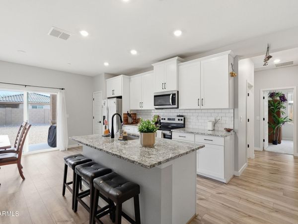 11525 W Deanne Drive, Youngtown, AZ 85363