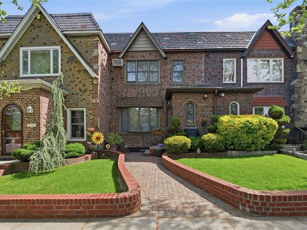 6483 83rd Place, Middle Village, NY 11379