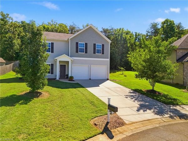 1017 Scotch Pine Way , Mebane, NC 27302