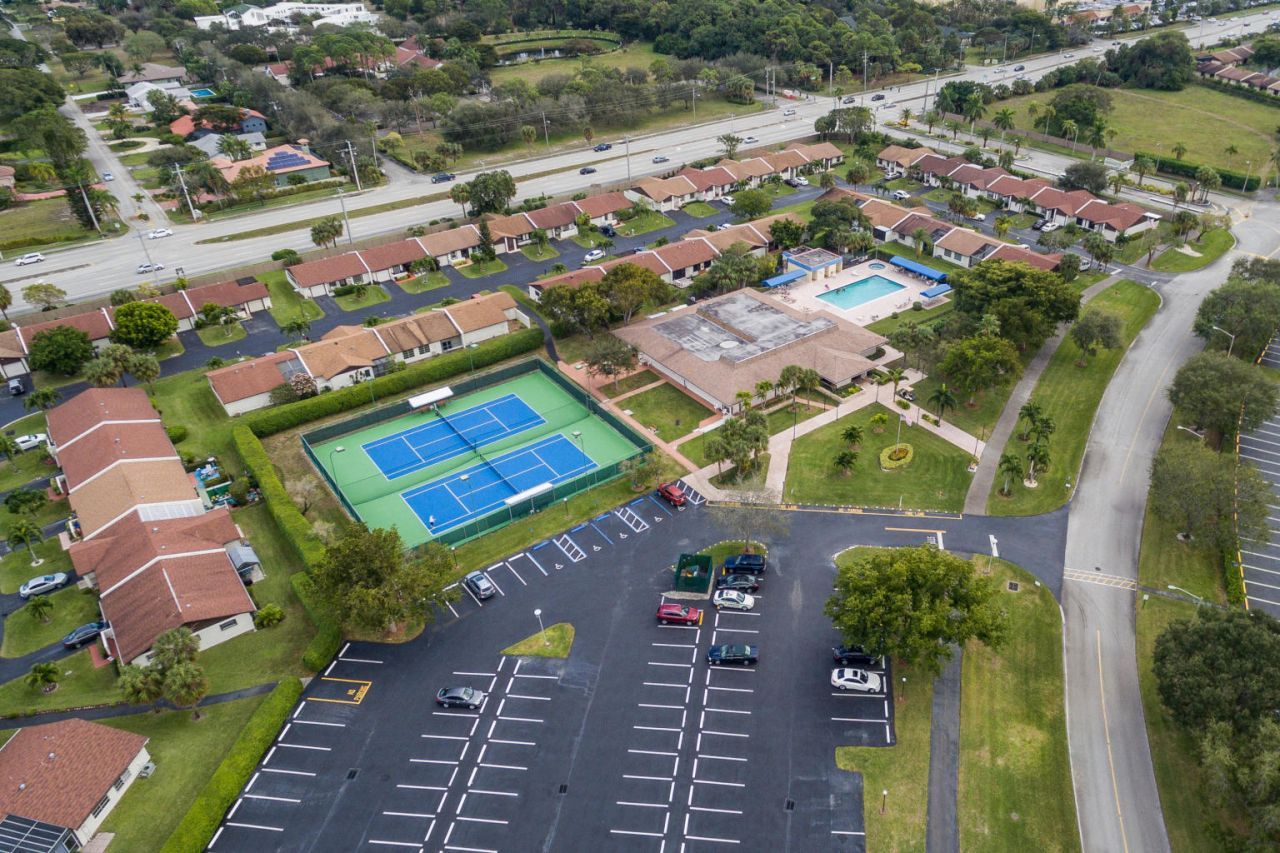 5130 Las Verdes Circle, Unit 121, Delray Beach, FL 33484 Photo