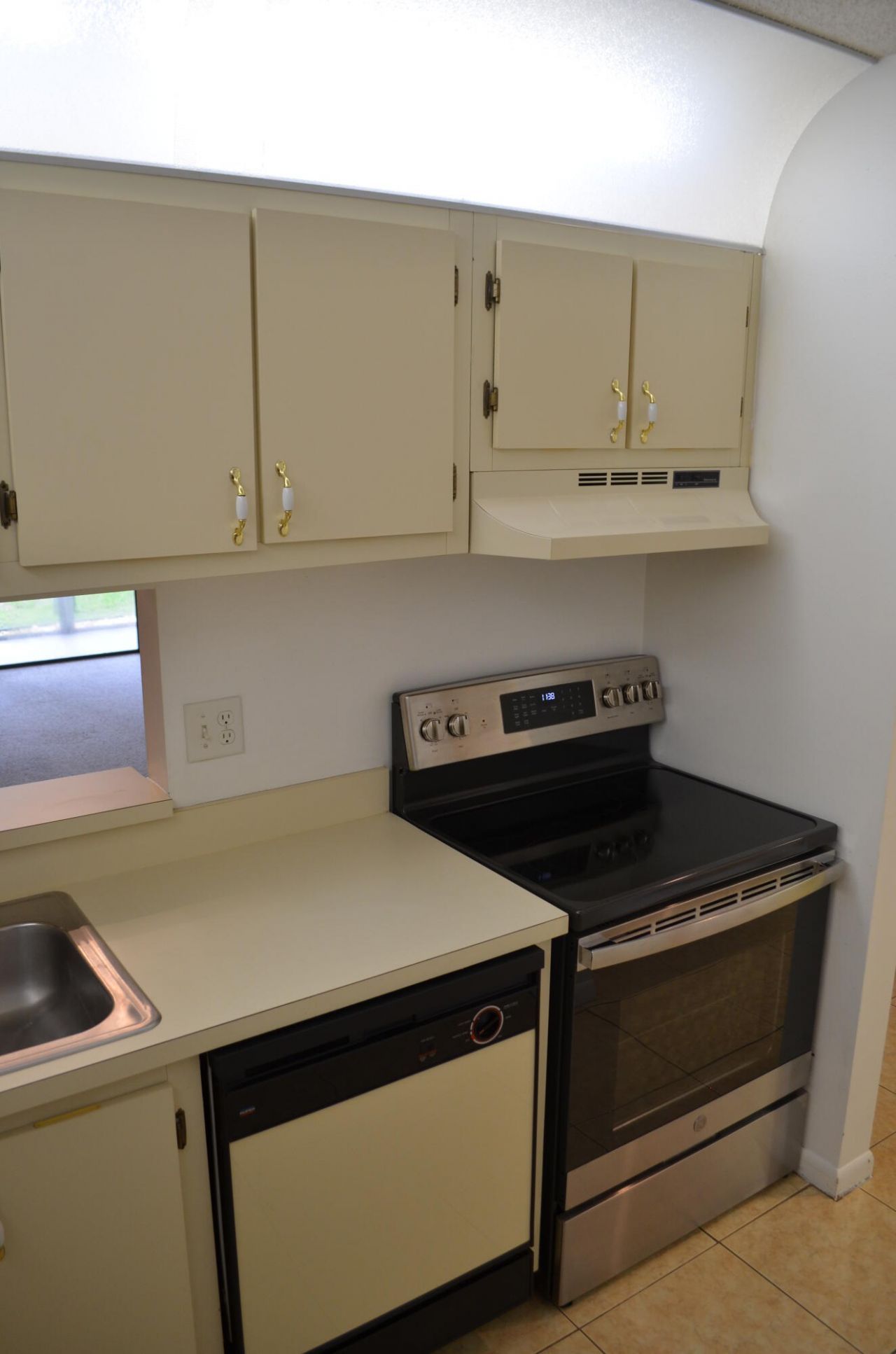 5130 Las Verdes Circle, Unit 121, Delray Beach, FL 33484 Photo