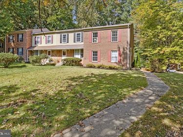 6401 OLD SCOTTS COURT, SPRINGFIELD, VA 22152