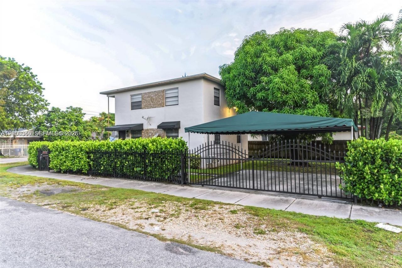 1071 NW 34th St , Unit 1, Miami, FL 33127 Photo