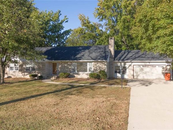 1005 N 7th Street , Vandalia, IL 62471