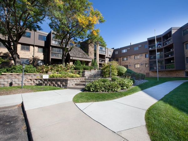 999 41st Avenue NE, Unit 212, Columbia Heights, MN 55421
