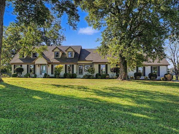 2430 Clifty Rd , Paris, TN 38242