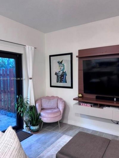 Please Call For Address, Miami, FL 33179 Photo