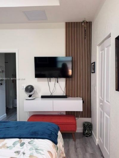 Please Call For Address, Miami, FL 33179 Photo