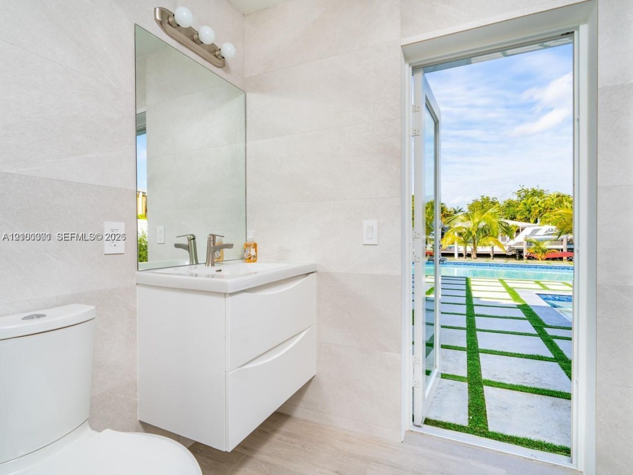 2025 Keystone Blvd, North Miami, FL 33181 Photo
