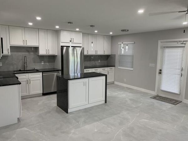 1064 Exeter D, Boca Raton, FL 33434
