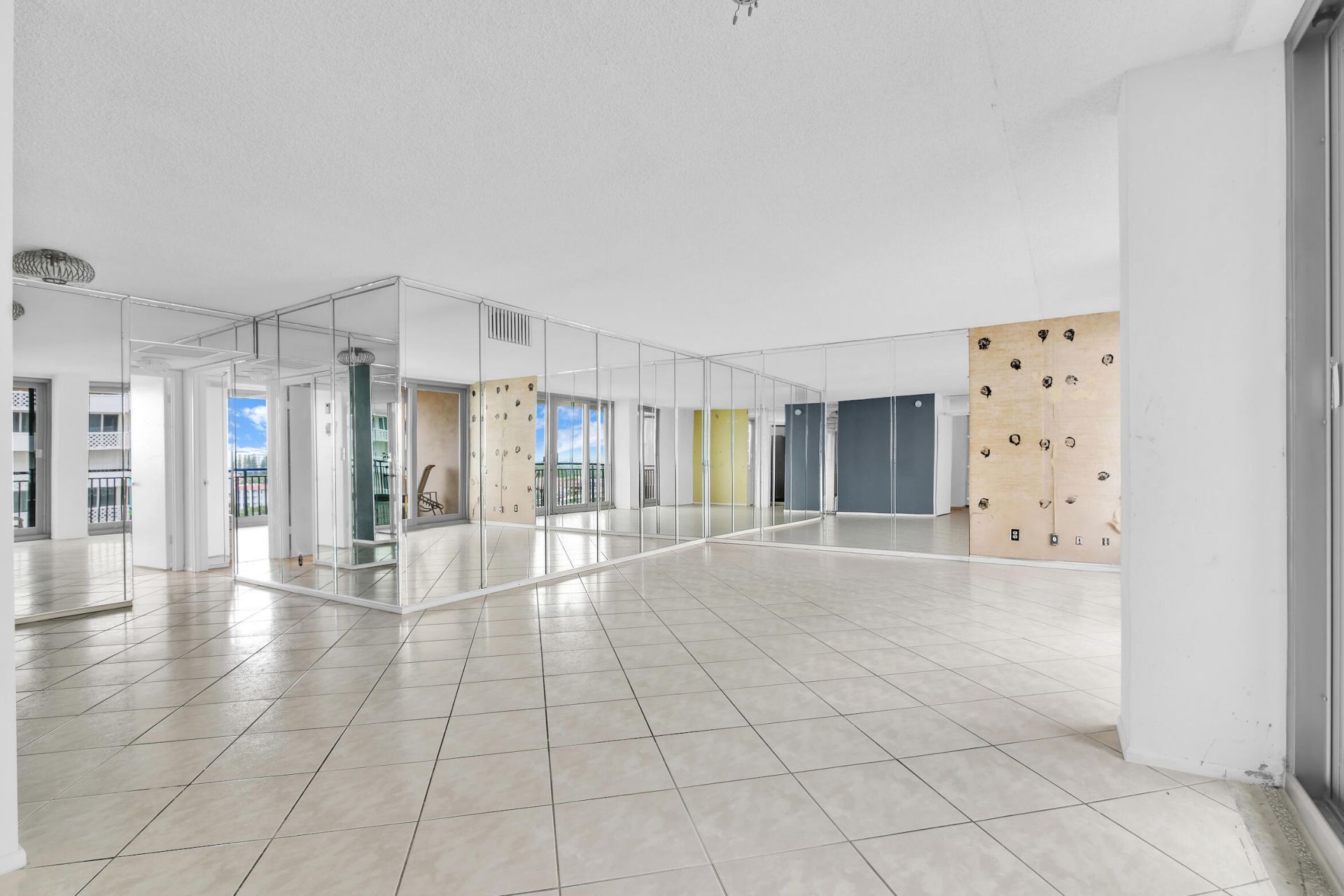 1180 S Ocean Boulevard, Unit 8 E, Boca Raton, FL 33432 Photo