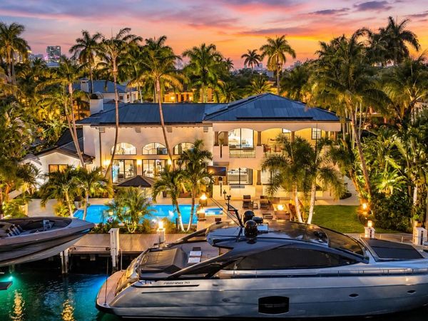 210 NURMI Drive, Fort Lauderdale, FL 33301