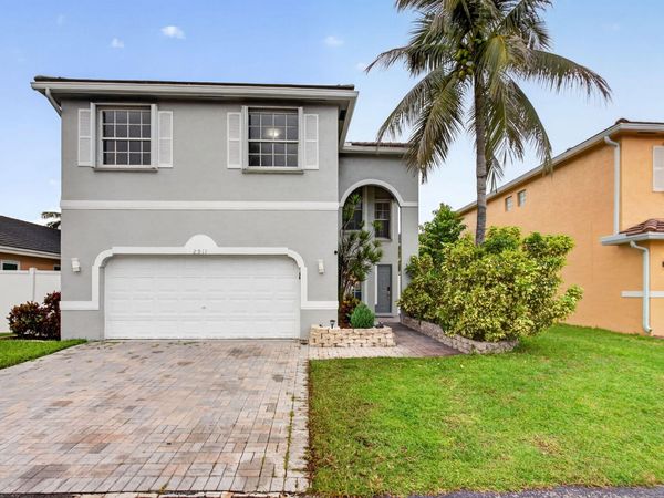 2911 E SABLE Circle, Margate, FL 33063