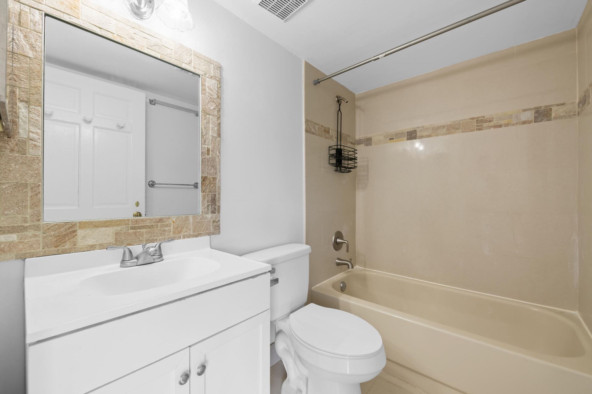 3770 Village Drive, Unit B, Delray Beach, FL 33445 Photo