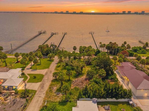 12349 S Indian River Drive, Jensen Beach, FL 34957