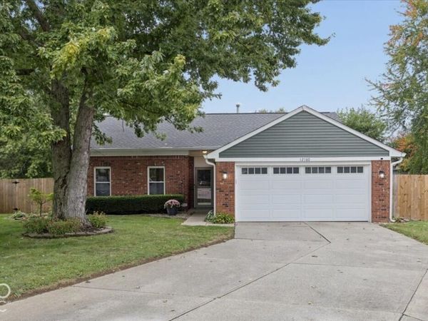 12160 Pebblebrooke Court, Indianapolis, IN 46236