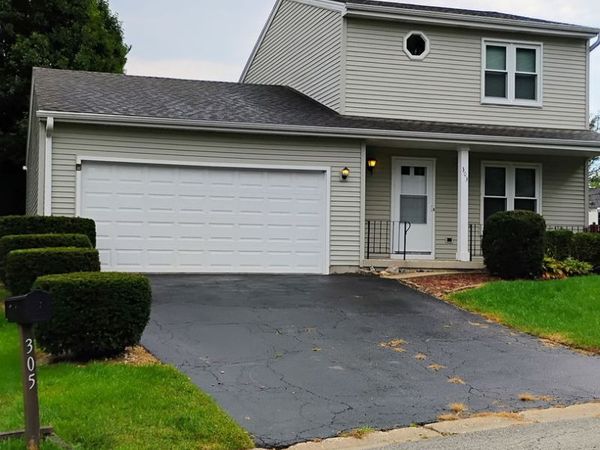 303 Fernwood Court , Westmont, IL 60559