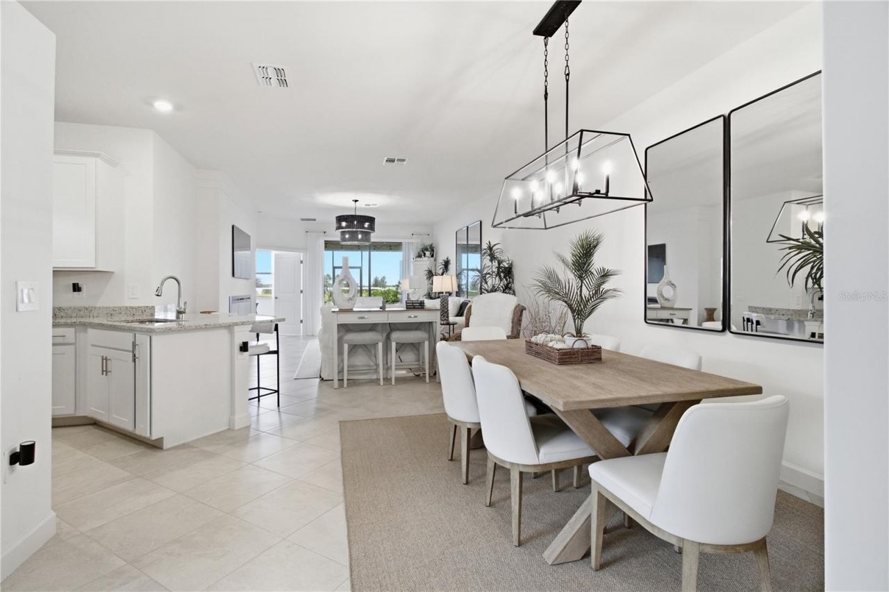 15606 Sunny Day Drive, Bradenton, FL 34211 Photo