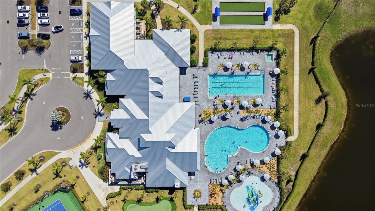 15606 Sunny Day Drive, Bradenton, FL 34211 Photo