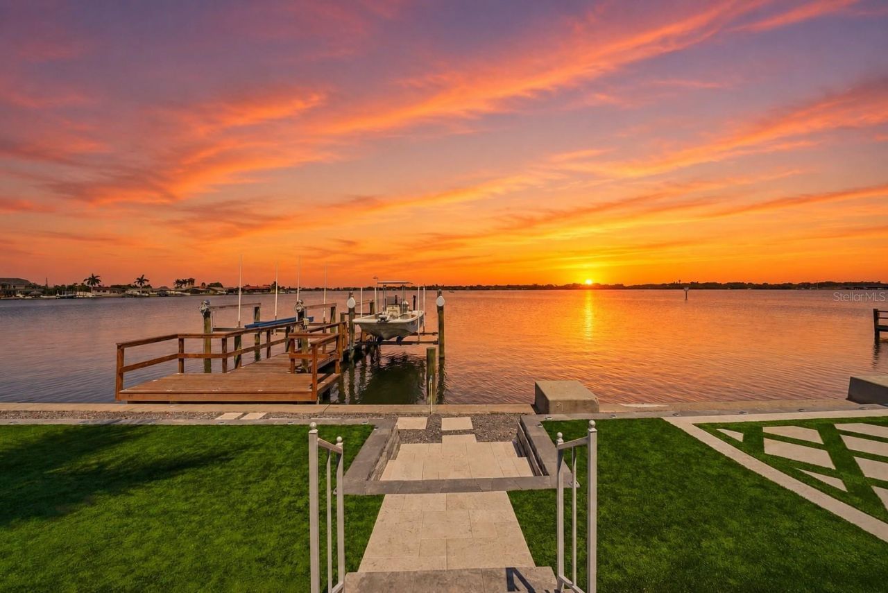 5207 Bay State Road, Palmetto, FL 34221 Photo