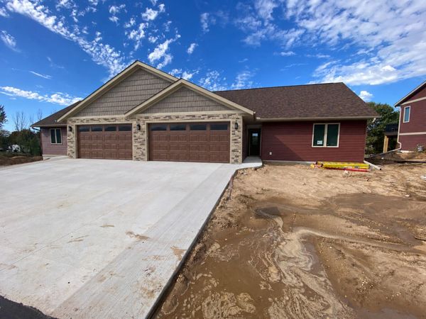 N9033 Parcher Ct, Holland, WI 54636