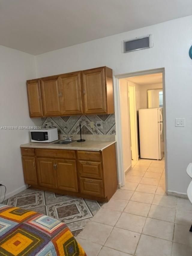 26 Diplomat Pkwy, Unit 2356, Hallandale Beach, FL 33009 Photo