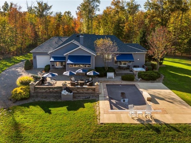 2235 S Mahoning Road, Lake Milton, OH 44429 Photo 17
