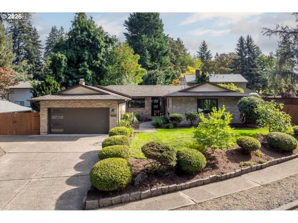 10405 SW PAULINA DR, Tualatin, OR 97062