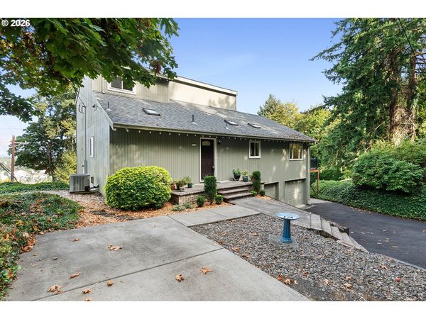 8716 NW BAILEY ST, Portland, OR 97231