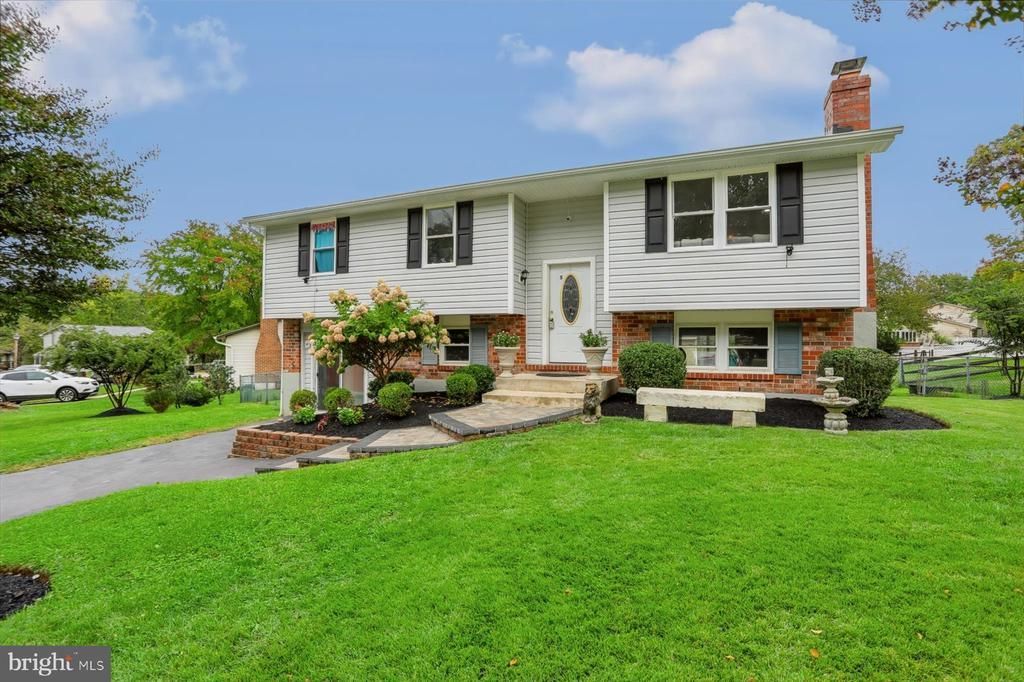 5 BRUCETOWN COURT, CATONSVILLE, MD 21228