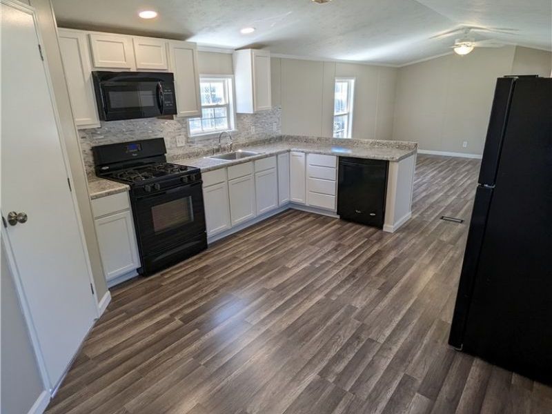 2663 Stoneyridge Drive, Madison, OH 44057 Photo 15