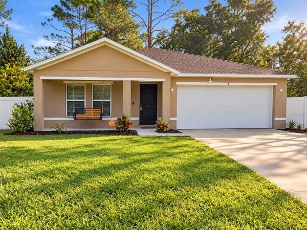 8 PLUMTREE PLACE , PALM COAST, FL 32164