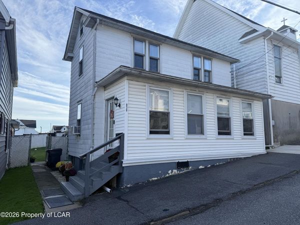 830 Walnut Street, Freeland, PA 18224
