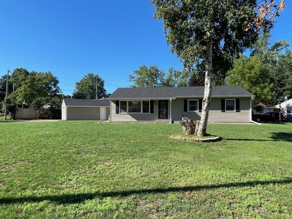 2360 Spruce Place , White Bear Lake, MN 55110