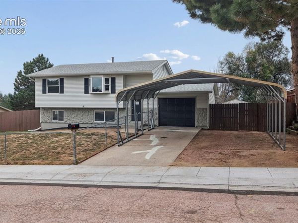 6885 Mescalero Drive, Colorado Springs, CO 80915