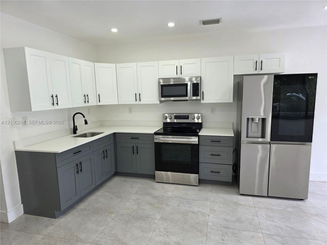 1102 NW 103rd St , Miami, FL 33150 Photo