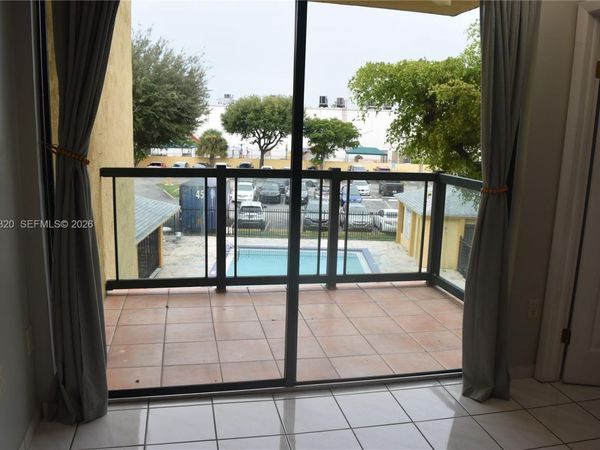 11800 SW 18th St , Unit 306-4, Miami, FL 33175