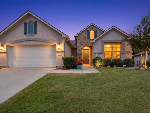 9705 Teakwood Avenue , Denton, TX 76207