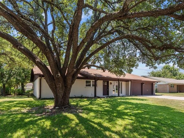 2008 Maplewood Drive, Gainesville, TX 76240