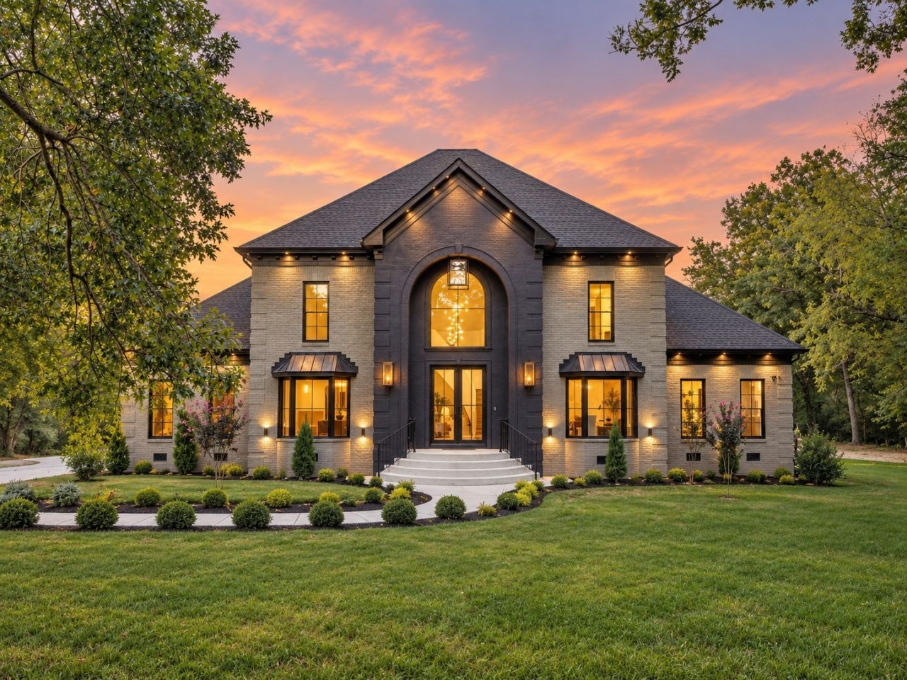 5308 General Forrest Ct, Nashville, TN 37215 Main Photo