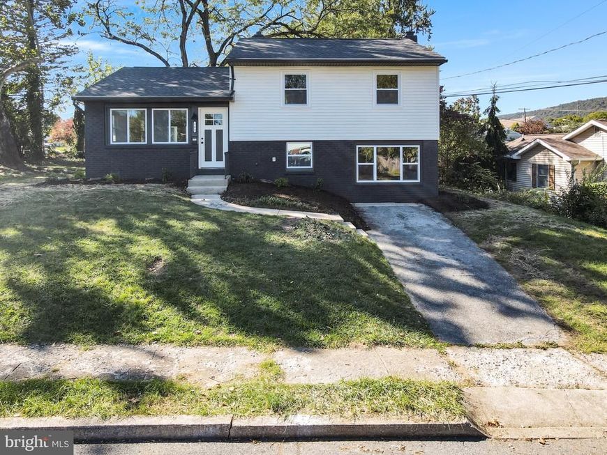 363 Raymond Road, Enola, PA 17025 Main Photo
