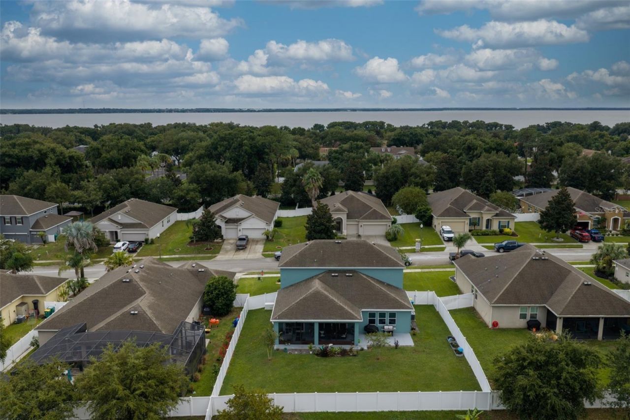 3026 Zander Drive, Grand Island, FL 32735 Photo