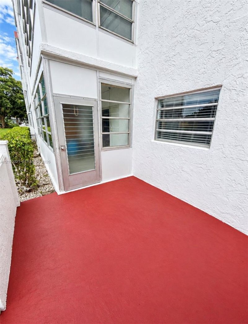 4000 NW 44th Ave , Unit 113, Lauderdale Lakes, FL 33319 Photo