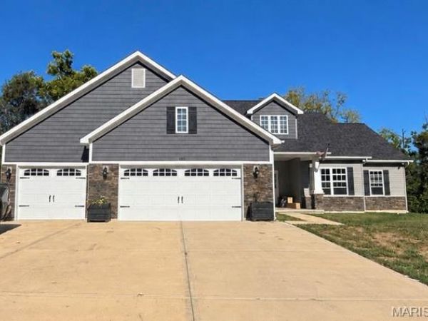 153 Arundel Drive, Troy, MO 63379