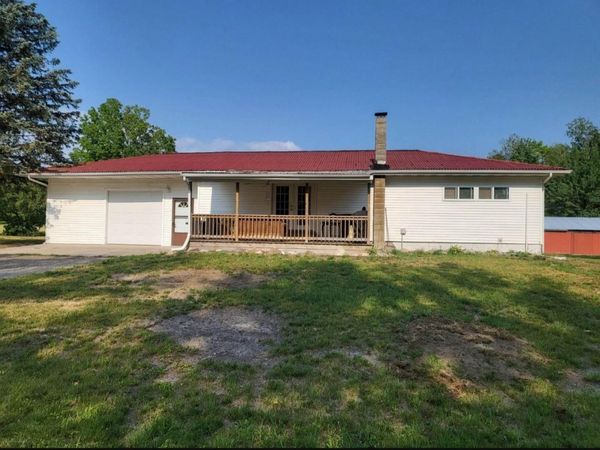 250 N 144th Avenue, Hart, MI 49420