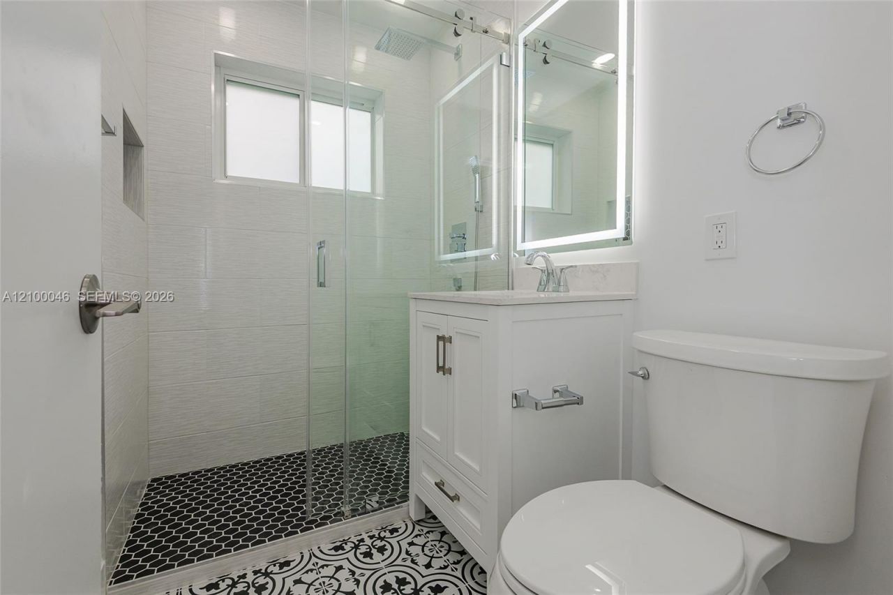 1025 SW 11th St, Unit 1025, Miami, FL 33129 Photo